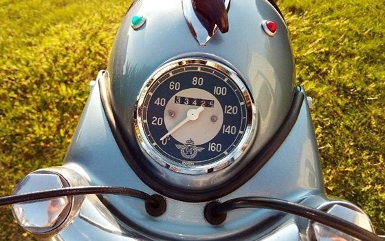 Gebrauchtmotorrad Horex Regina 400 - Bild 4 Gebrauchtmotorrad Horex Regina 400 - Bild 4