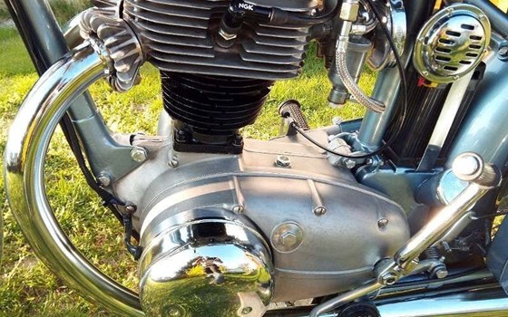 Gebrauchtmotorrad Horex Regina 400 - Bild 5 Gebrauchtmotorrad Horex Regina 400 - Bild 5