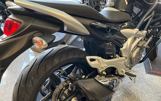 Gebrauchtmotorrad Suzuki SV650 - Bild 3