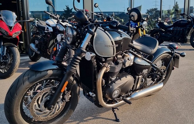 Triumph Bonneville Bobber