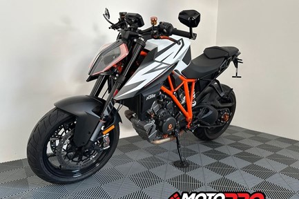 KTM 1290 Super Duke R