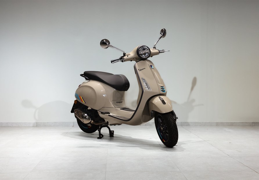 Vespa Primavera 125 S (Beige Avvolgente)
