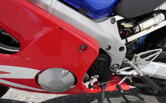 Gebrauchtmotorrad Honda CBR 600 F - Bild 11