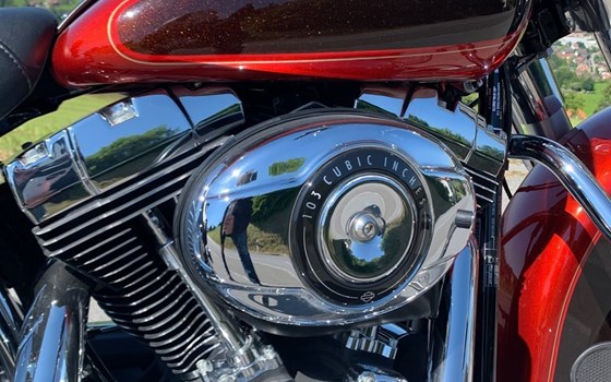 Gebrauchtmotorrad Harley-Davidson Softail Heritage Classic FLSTC - Bild 5 Gebrauchtmotorrad Harley-Davidson Softail Heritage Classic FLSTC - Bild 5