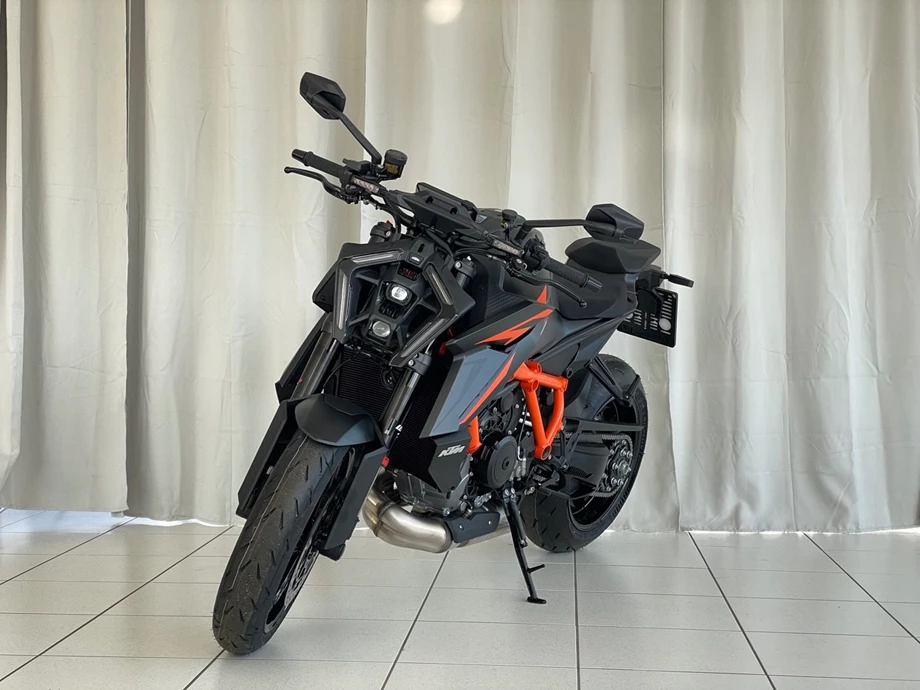 Angebot KTM 1390 Super Duke R Bild 2: Angebot KTM 1390 Super Duke R