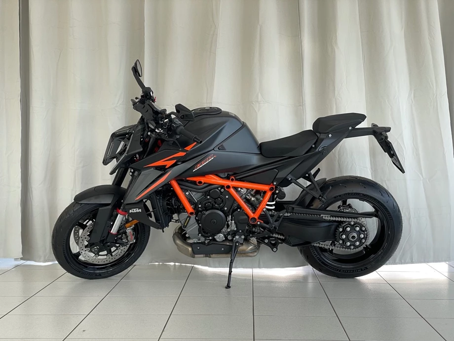 Angebot KTM 1390 Super Duke R Bild 9: Angebot KTM 1390 Super Duke R