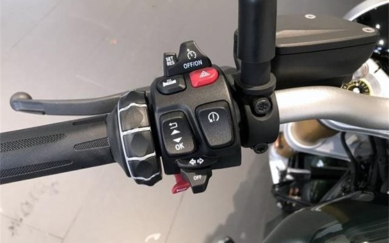 Gebrauchtmotorrad BMW R 12 nineT - Bild 6 Gebrauchtmotorrad BMW R 12 nineT - Bild 6