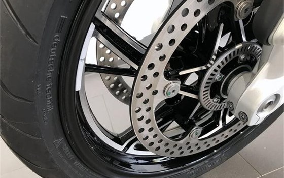 Gebrauchtmotorrad BMW R 12 nineT - Bild 8 Gebrauchtmotorrad BMW R 12 nineT - Bild 8
