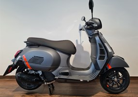 Vespa GTS 300 hpe Super Sport