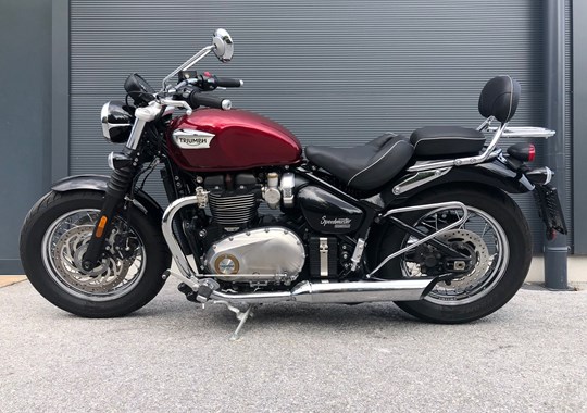 GEBRAUCHTFAHRZEUG Triumph Bonneville Speedmaster