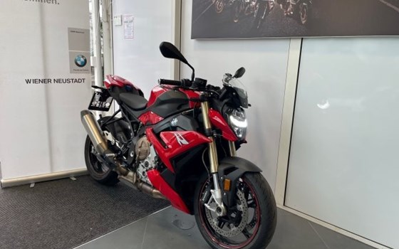 Gebrauchtmotorrad BMW S 1000 R - Bild 1 Gebrauchtmotorrad BMW S 1000 R - Bild 1