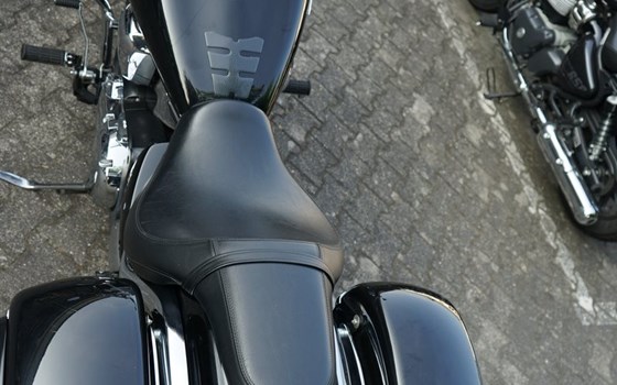 Gebrauchtmotorrad Kawasaki VN 900 Custom - Bild 9