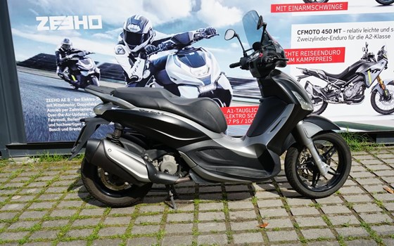 Gebrauchtmotorrad Piaggio Beverly 350ie Sport Touring - Bild 1