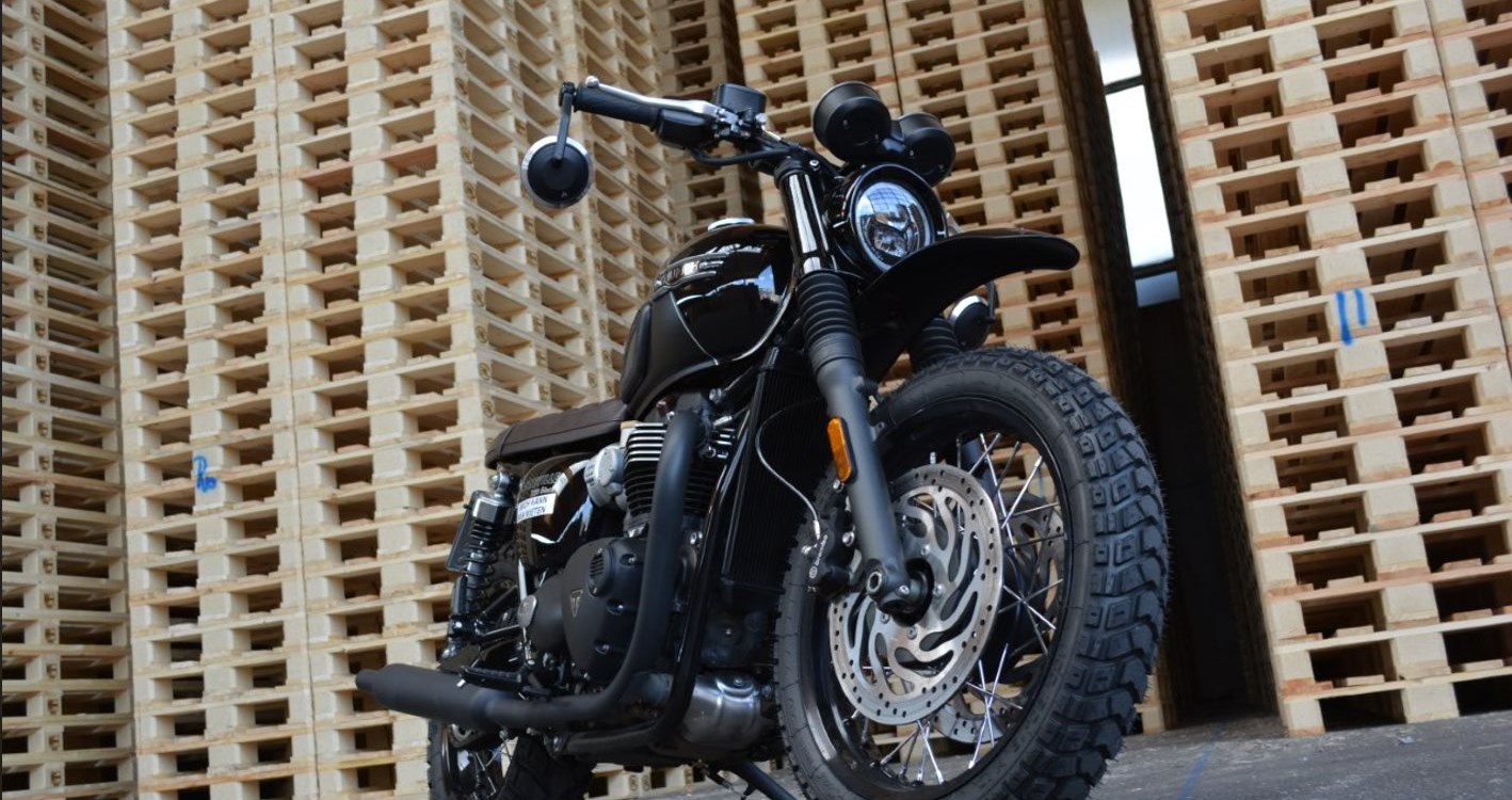 Offer Triumph Bonneville T120 Black