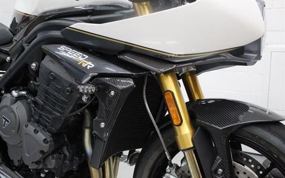 Motorrad Occasion Triumph Speed Triple 1200 RR - Bild 8