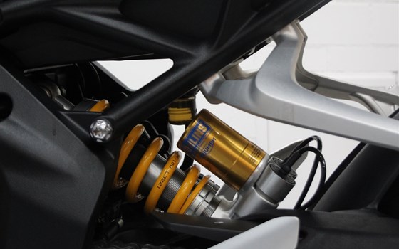 Motorrad Occasion Triumph Speed Triple 1200 RR - Bild 10