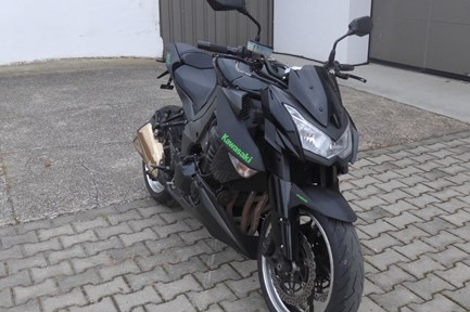 Kawasaki Z1000