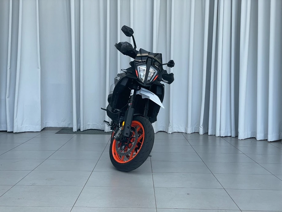 Angebot KTM 890 SMT Bild 3: Angebot KTM 890 SMT