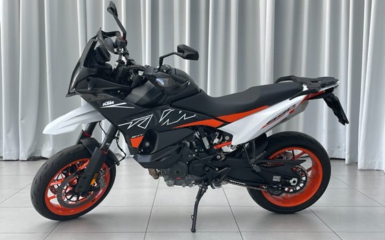 Gebrauchtmotorrad KTM 890 SMT - Bild 5 Gebrauchtmotorrad KTM 890 SMT - Bild 5