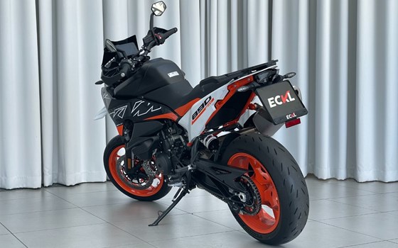 Gebrauchtmotorrad KTM 890 SMT - Bild 6