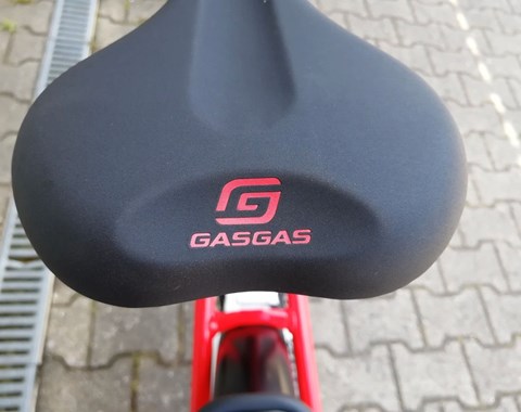 zum Vergrössern bitte anklicken!