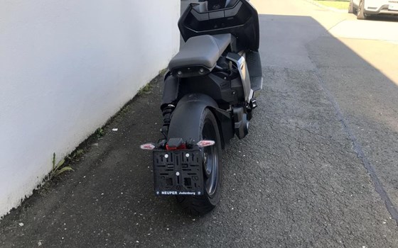 Gebrauchtmotorrad BMW CE 04 - Bild 5