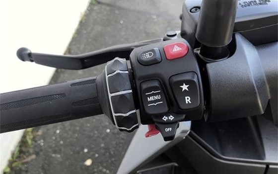 Gebrauchtmotorrad BMW CE 04 - Bild 5 Gebrauchtmotorrad BMW CE 04 - Bild 5