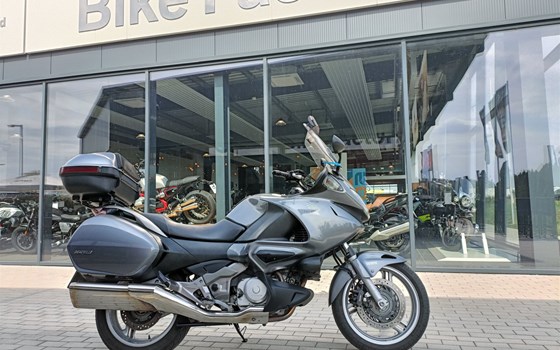 Gebrauchtmotorrad Honda NT700V Deauville - Bild 1 Gebrauchtmotorrad Honda NT700V Deauville - Bild 1