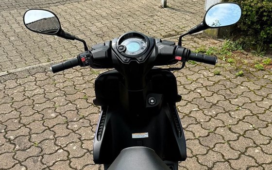 Gebrauchtmotorrad Yamaha Aerox 50 - Bild 5 Gebrauchtmotorrad Yamaha Aerox 50 - Bild 5
