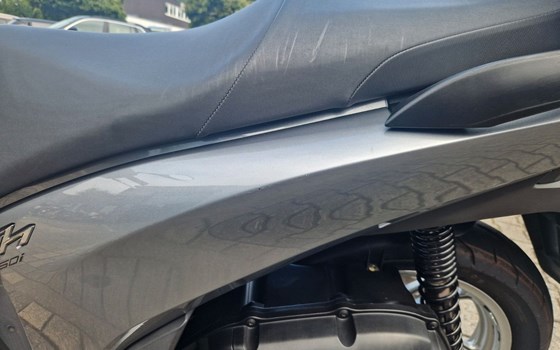 Gebrauchtmotorrad Honda SH150i - Bild 9