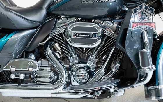 Gebrauchtmotorrad Harley-Davidson Electra Glide Ultra Classic FLHTCU - Bild 10