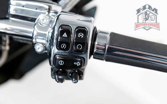 Gebrauchtmotorrad Harley-Davidson Electra Glide Ultra Classic FLHTCU - Bild 8