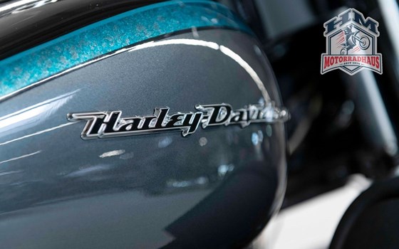 Gebrauchtmotorrad Harley-Davidson Electra Glide Ultra Classic FLHTCU - Bild 9