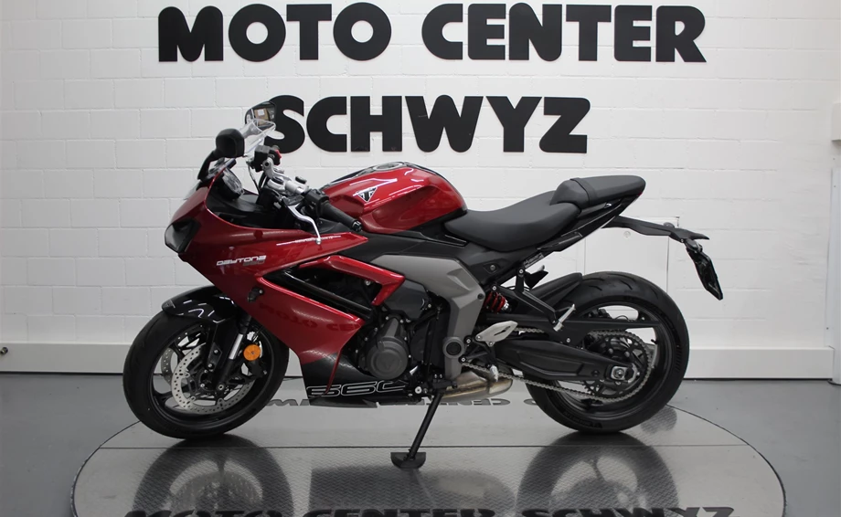 Angebot Triumph Daytona 660 Bild 5: Angebot Triumph Daytona 660