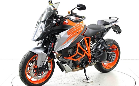 Motorrad Occasion KTM 1290 Super Duke GT - Bild 3