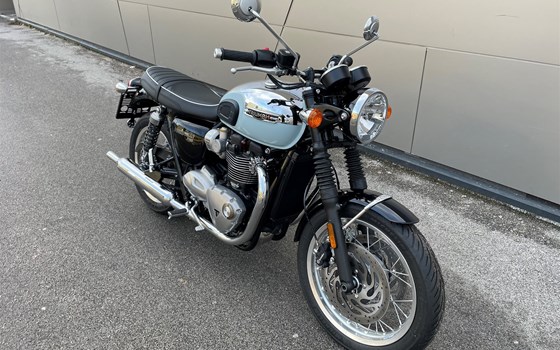 Gebrauchtmotorrad Triumph BONNEVILLE T120 CHROME EDITION - Bild 2 Gebrauchtmotorrad Triumph BONNEVILLE T120 CHROME EDITION - Bild 2