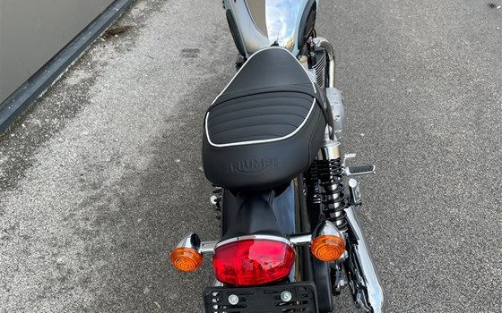 Gebrauchtmotorrad Triumph BONNEVILLE T120 CHROME EDITION - Bild 5 Gebrauchtmotorrad Triumph BONNEVILLE T120 CHROME EDITION - Bild 5