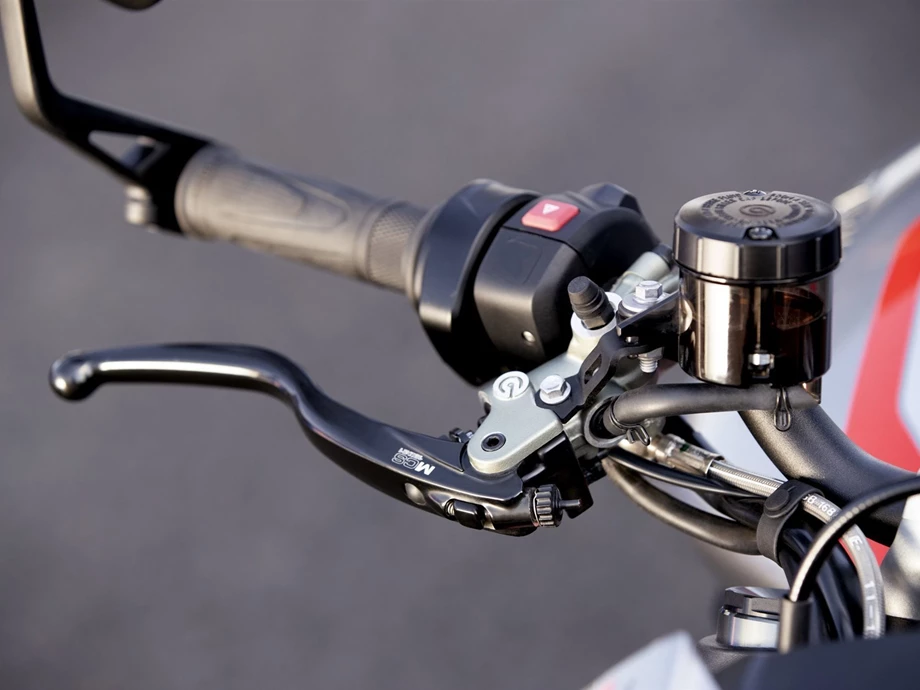 Angebot Triumph Street Triple RS Bild 6: Angebot Triumph Street Triple RS