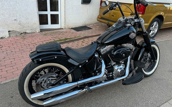 Gebrauchtmotorrad Harley-Davidson Softail Slim FLS - Bild 2