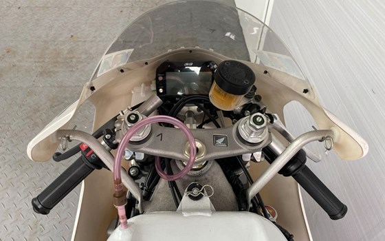 Neufahrzeug Honda CBR 250 R - Bild 4