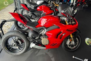 Angebot Ducati Panigale V4 S