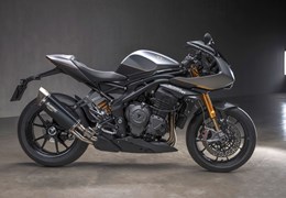 Neumotorrad Triumph Speed Triple 1200 RR Breitling Limited Edition