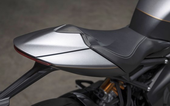 Neufahrzeug Triumph Speed Triple 1200 RR Breitling Limited Edition - Bild 4