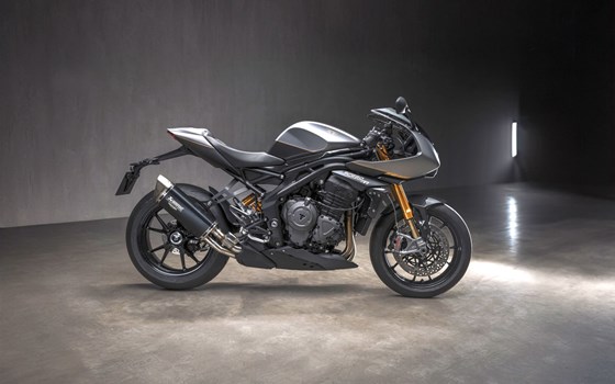 Neufahrzeug Triumph Speed Triple 1200 RR Breitling Limited Edition - Bild 6