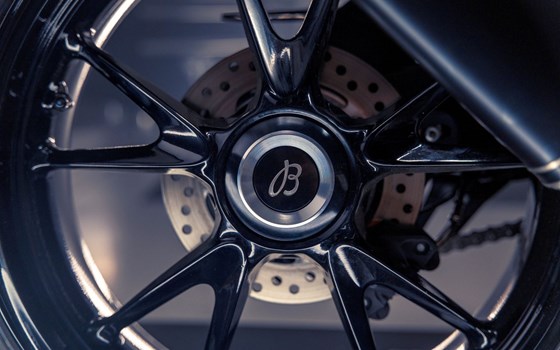 Neufahrzeug Triumph Speed Triple 1200 RR Breitling Limited Edition - Bild 8