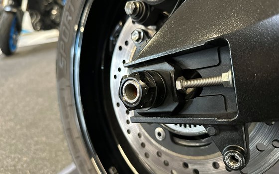 Gebrauchtmotorrad Suzuki GSR 750 - Bild 6