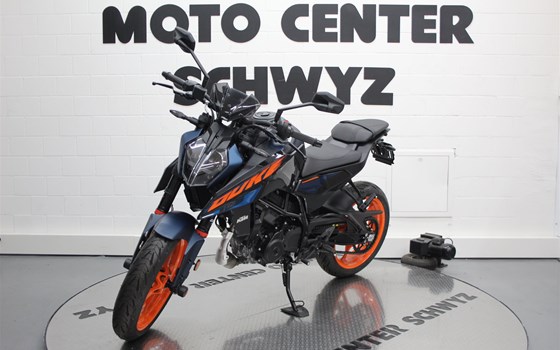 Neufahrzeug KTM 125 Duke - Bild 4