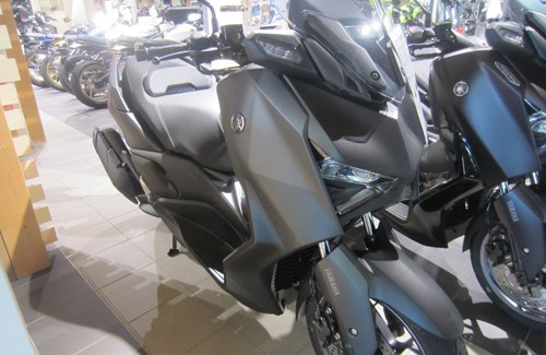 Neumotorrad Yamaha XMAX 125