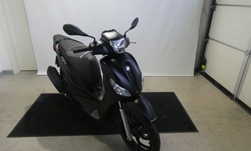 Piaggio Medley 125