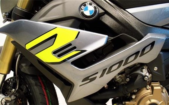 Gebrauchtmotorrad BMW S 1000 R - Bild 13